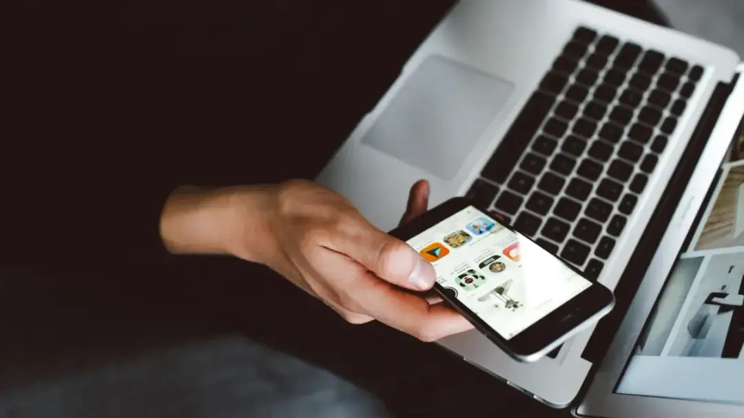 Co to jest backup iPhone i jak zabezpieczyć swoje dane przed utratą