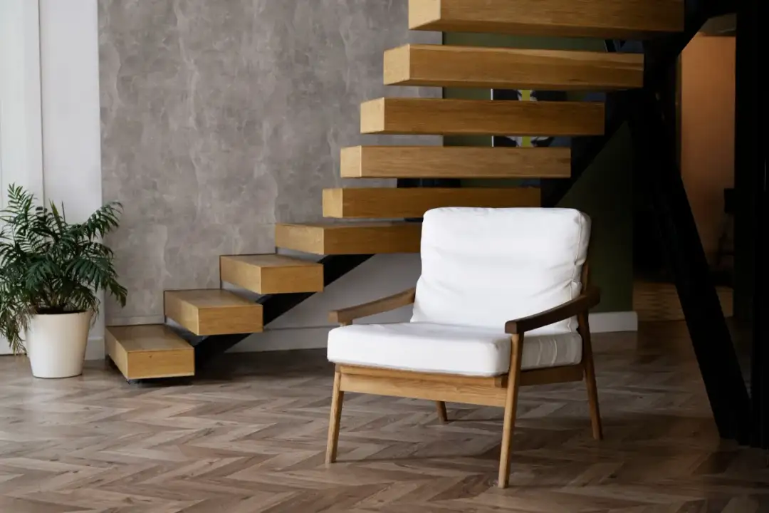 Jak dobrać idealny kolor schodów do szarej podłogi? Sprawdź najlepsze opcje!