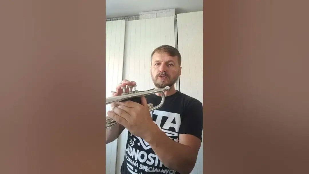 Podstawy gry na trąbce dla początkujących - pierwsze nuty i ćwiczenia