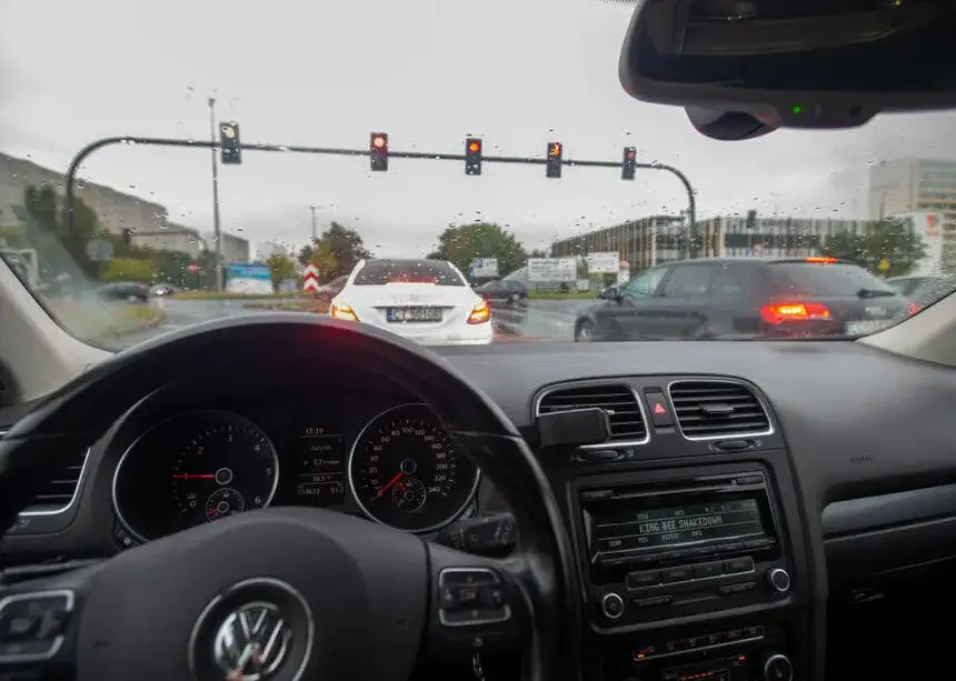 Czy mogą zabrać prawo jazdy za alimenty? Sprawdź, co musisz wiedzieć