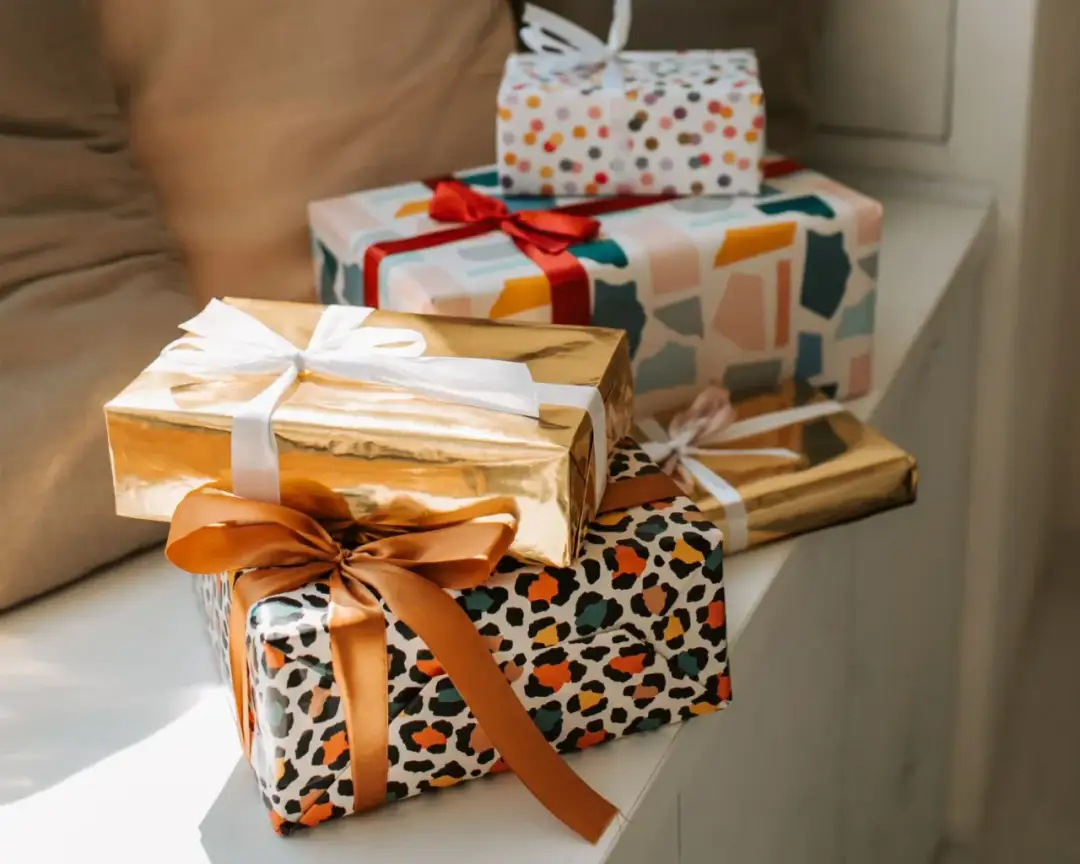 Jak zapakować bransoletkę na prezent, by zachwycić obdarowanego