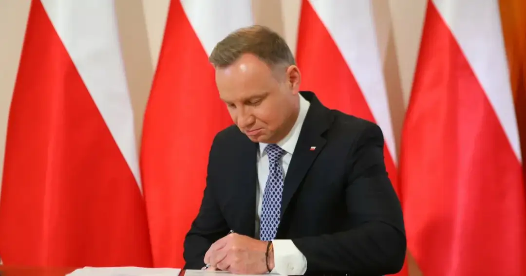 Kiedy prezydent podpisze ustawy? Sprawdź, co wpływa na terminy