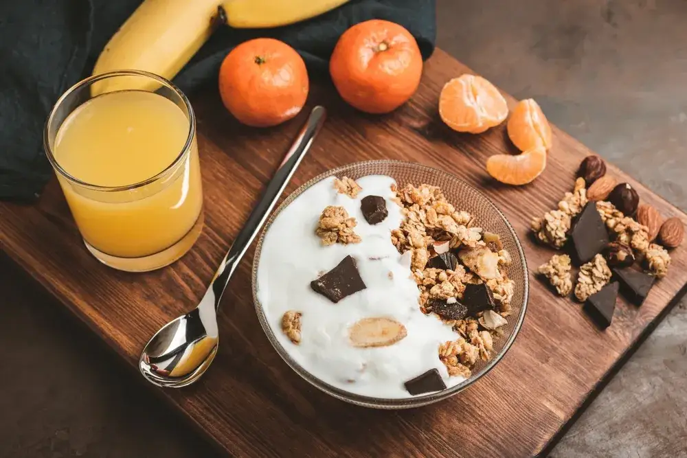 Co jeść przed treningiem? Paliwo dla mięśni i lepsze wyniki!