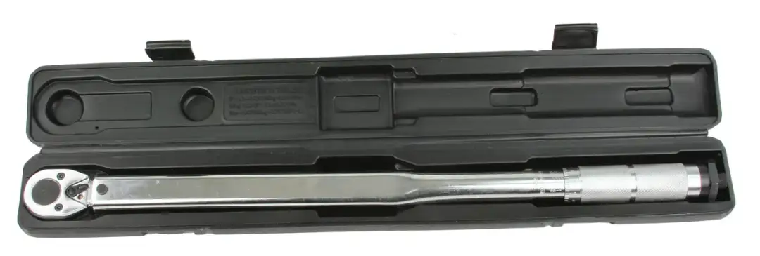 Precyzyjny klucz dynamometryczny 300 Nm: Dlaczego tak ważny?