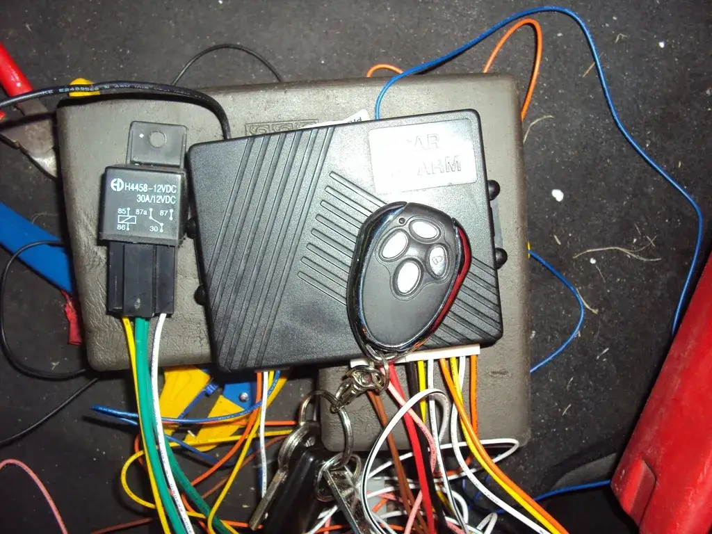 Jak wyłączyć automatyczne zamykanie drzwi w samochodzie bez problemów