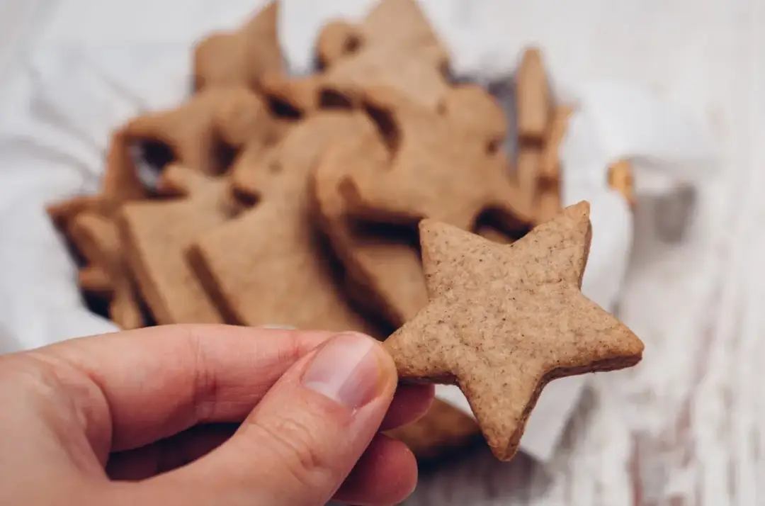 Ciastka korzenne jak ze sklepu – idealny przepis na domowe wypieki