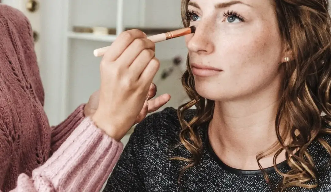 Make-up Coaching: Mehr Selbstvertrauen & makelloses Aussehen