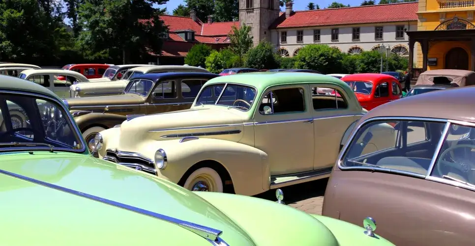 Samochody zabytkowe i klasyczne gry