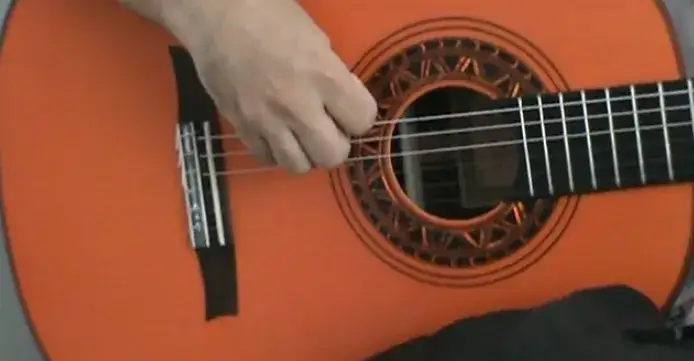Muzyka flamenco: jak gitarzyści z Sewilli zrewolucjonizowali moje techniki gry