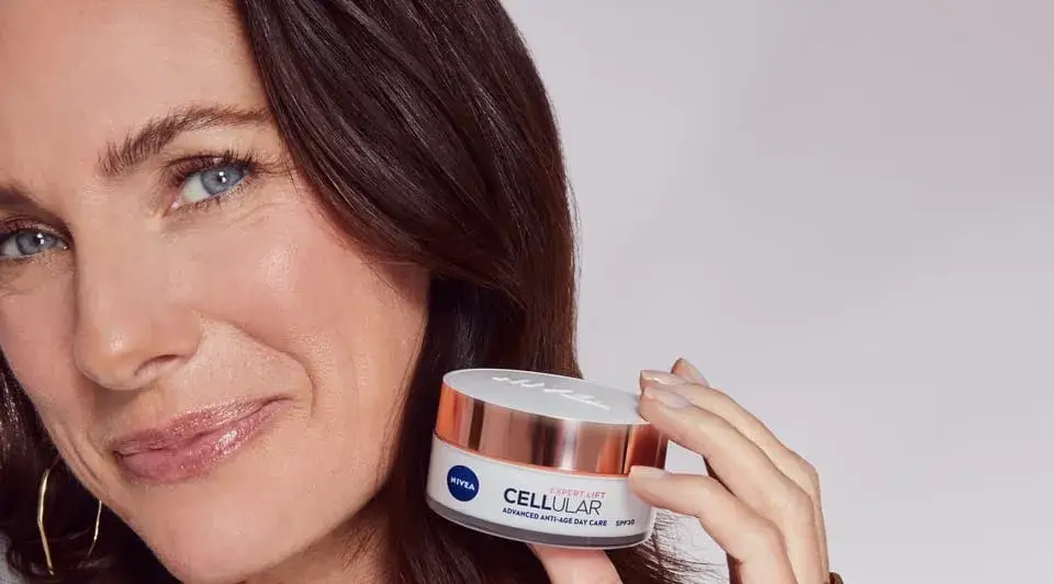 Krem Nivea: Na co pomaga? Odkryj wszystkie, nawet nietypowe zastosowania