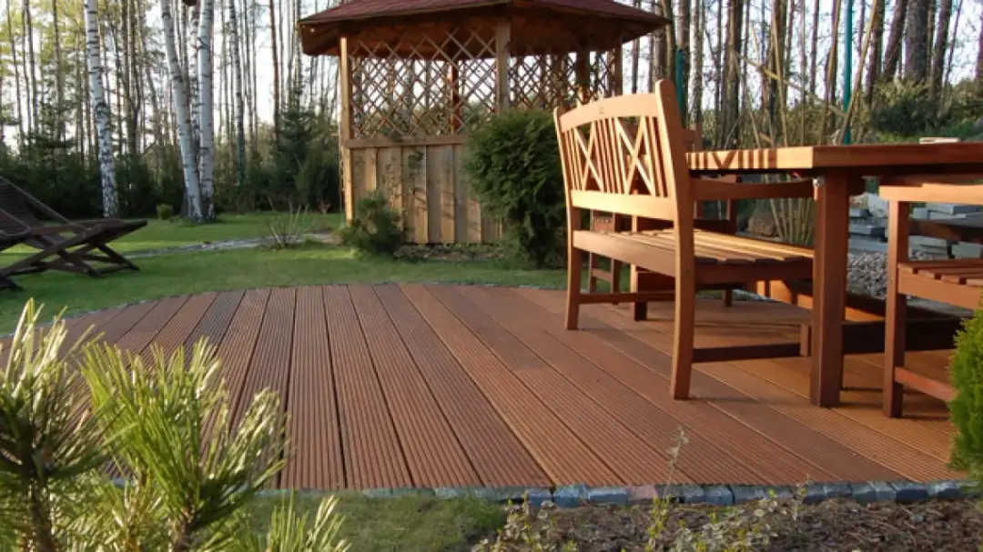 Jak ułożyć podest ogrodowy: 8 kroków do idealnego tarasu