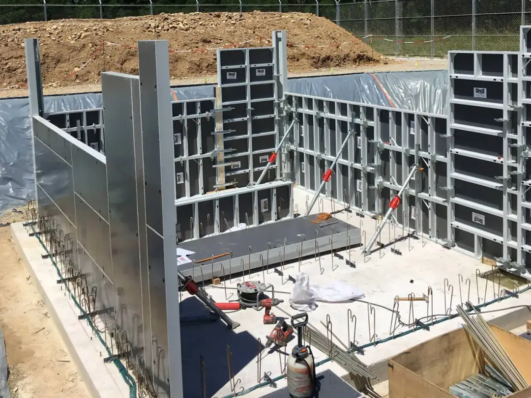 Coffrage manuportable : la solution légère pour vos projets de construction