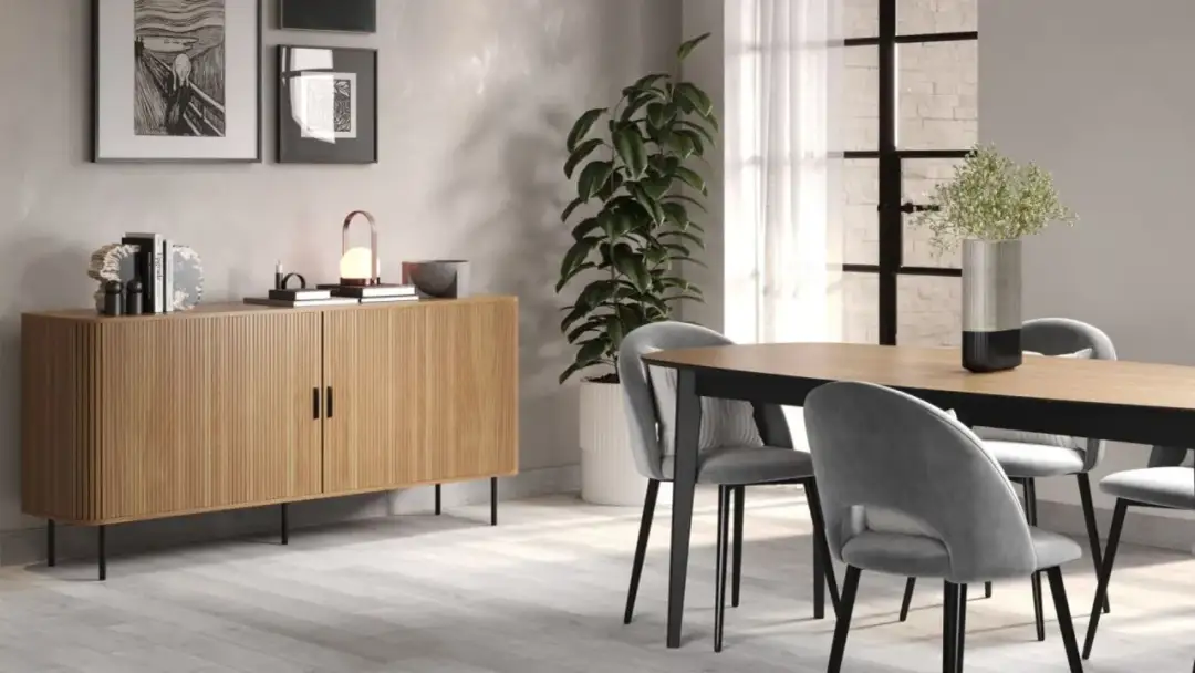 Ciemny stół: Jakie krzesła dobrać? Kontrast czy harmonia?