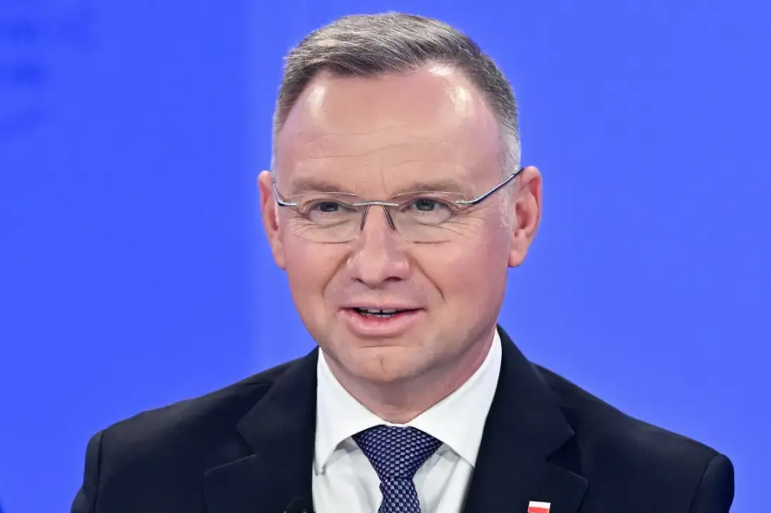 Czy prezydent może rozwiązać senat? Poznaj ograniczenia i zasady