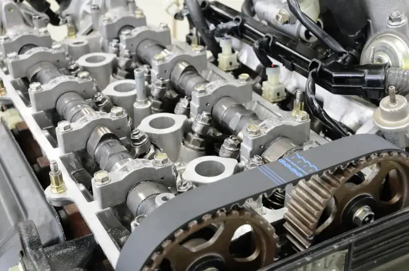 Zerwany pasek rozrządu w dieslu – objawy, które mogą zrujnować silnik