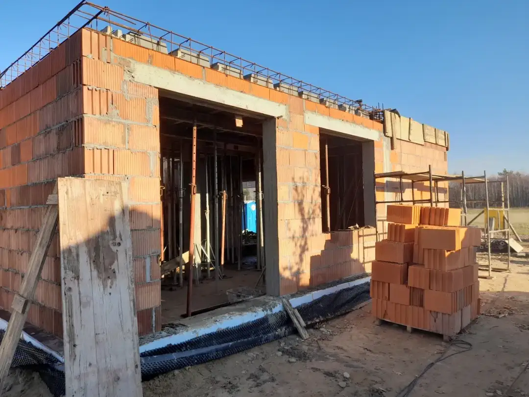 Kompleksowy blog o budowie domu: koszty, etapy, wyzwania