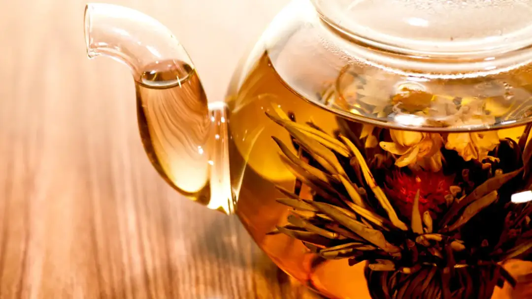 Magiczny bukiet z herbaty krok po kroku. Zaskakujący sposób na wyjątkowy prezent