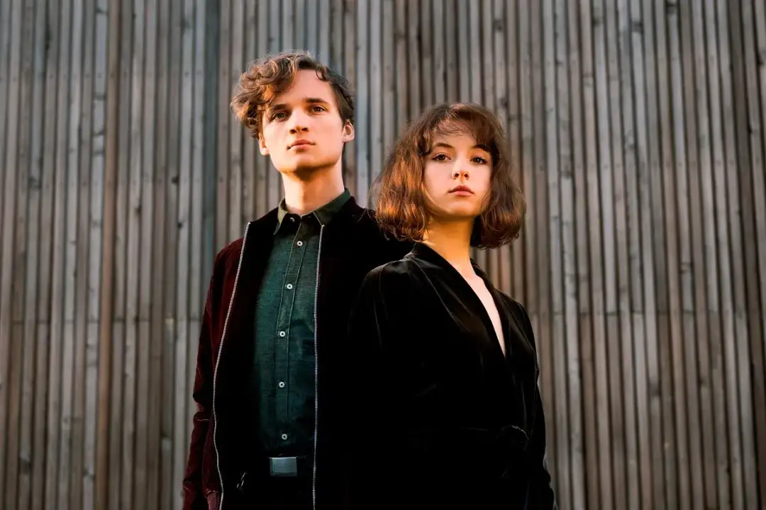 Od czego pochodzi nazwa zespołu Kwiat Jabłoni? Odkryj jej tajemnice