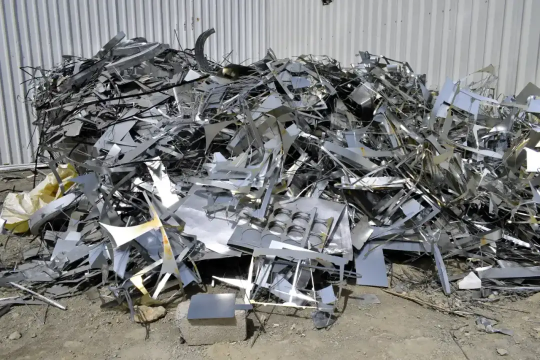 Czy Twój metal "ucieka"? Ubytek hutniczy - przyczyny i redukcja
