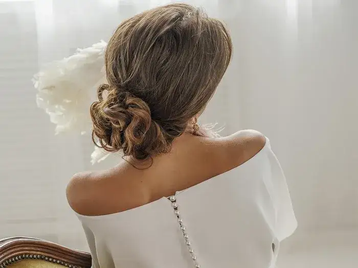 Jak łatwo zrobić fryzury lat 20 i olśniewać swoim stylem