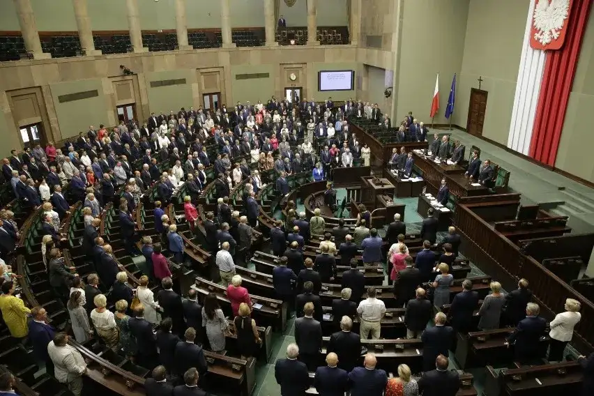 Co robi Sejm i Senat? Kluczowe funkcje i ich znaczenie w Polsce