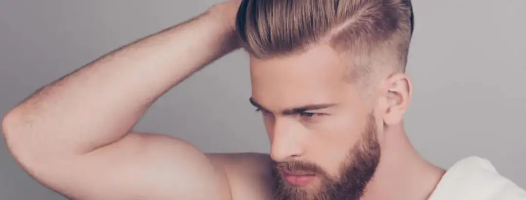 Fryzura na rzadkie włosy męskie: 5 trików optycznego zagęszczenia
