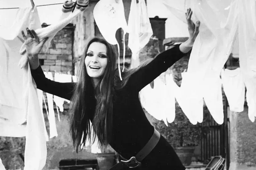 Brudne ubrania we śnie: Jakie tajemnice chcesz przed sobą ukryć?