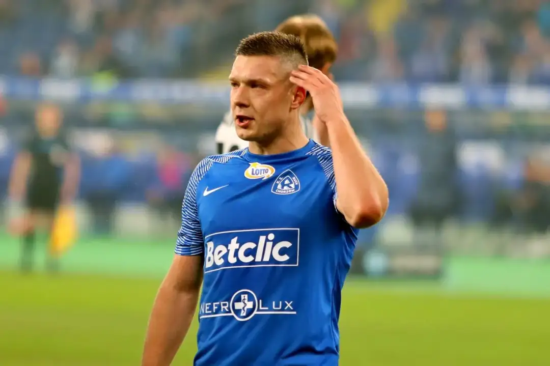 Ruch Chorzów i Chrobry Głogów statystyki: kto przegrał walkę w lidze?