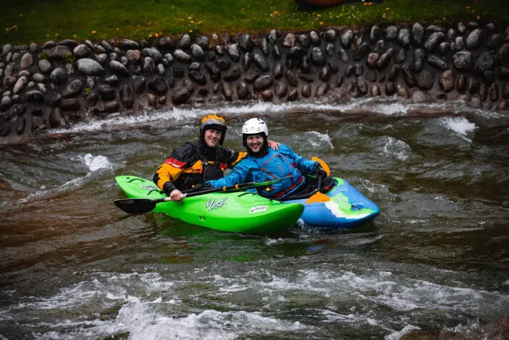 Kajakarstwo w Rzeszowie - najlepsze miejsca i kursy dla każdego