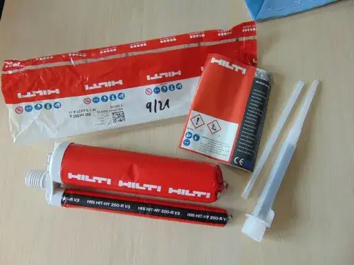 Klej kotwa - jak wybrać najlepszy produkt i uniknąć błędów w aplikacji