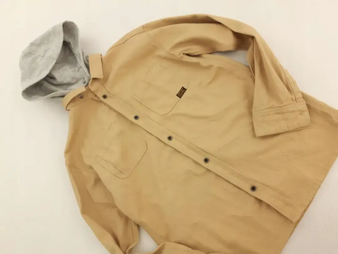 Najlepsze kurtki koszulowe dla chłopca – styl, komfort i ceny