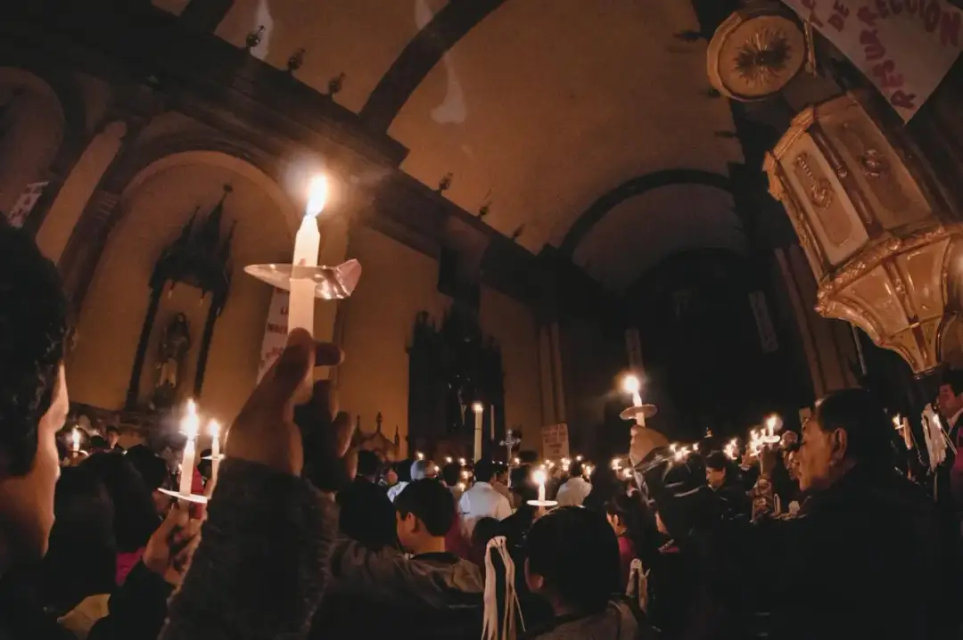 Nieszpory za zmarłego: przewodnik, znaczenie i organizacja