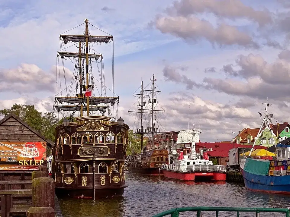 Łeba we wrześniu czy warto? Sprawdź, co zyskujesz i unikniesz