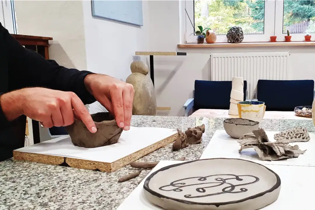 Zajęcia z ceramiki w Częstochowie – poznaj pasję bez stresu