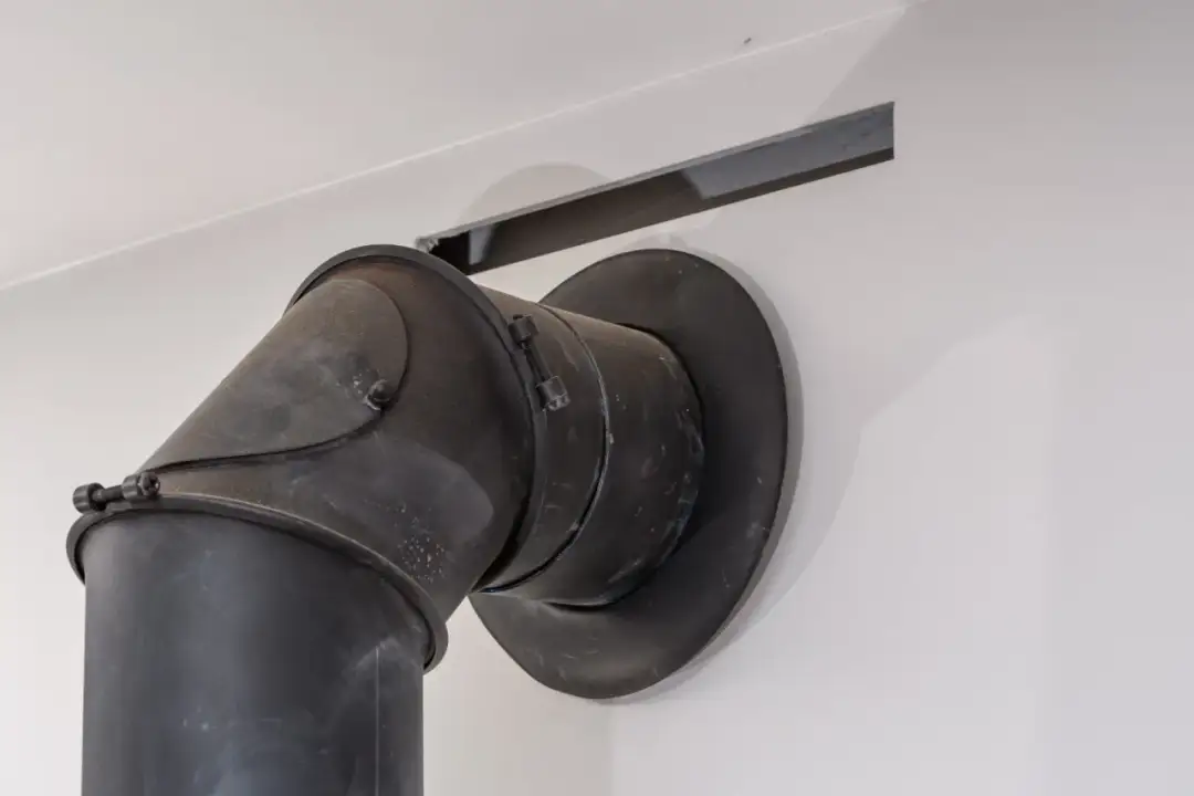 Jaka średnica komina do pieca na drewno? Sprawdź!