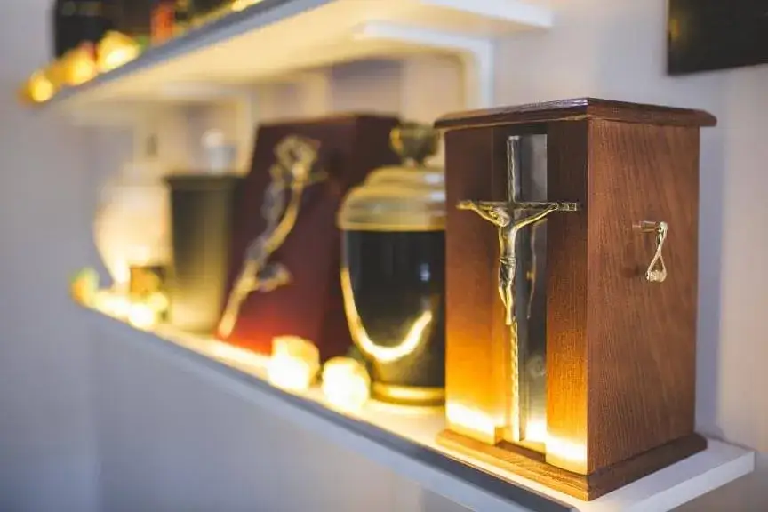 Kremacja jak długo trwa? Poznaj czas i czynniki wpływające na proces