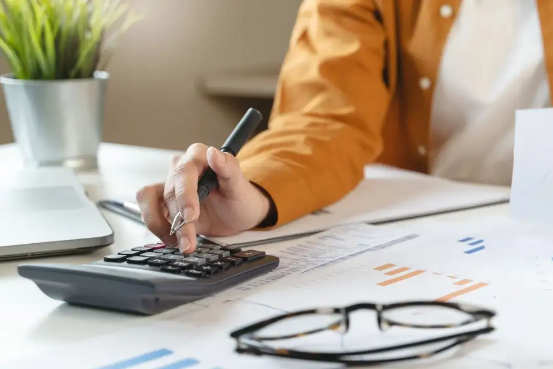 Czynsz administracyjny co ile się płaci? Odkryj ukryte zasady płatności