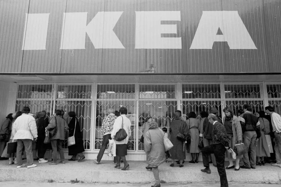 Pierwszy katalog IKEA w Polsce: jego znaczenie i historia, którą warto znać