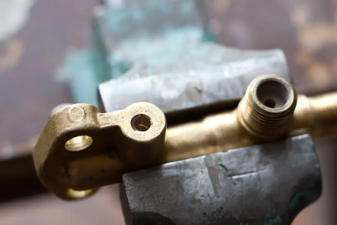 Wiertło pod gwint M5: Jaka średnica? Sprawdź [4,2 mm]!