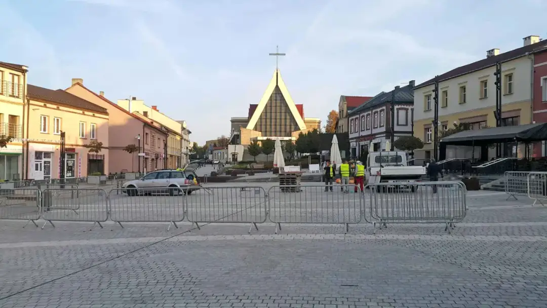Rynek w Jaworznie: Odkryj trójkątne serce miasta i jego sekrety