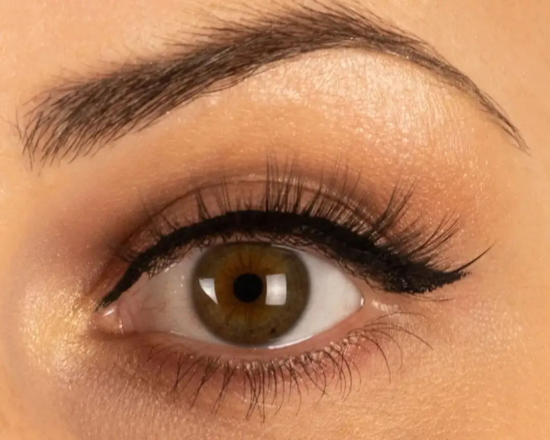 Kocie oko rzęsy dla kogo? Sprawdź, czy to idealny wybór dla Ciebie