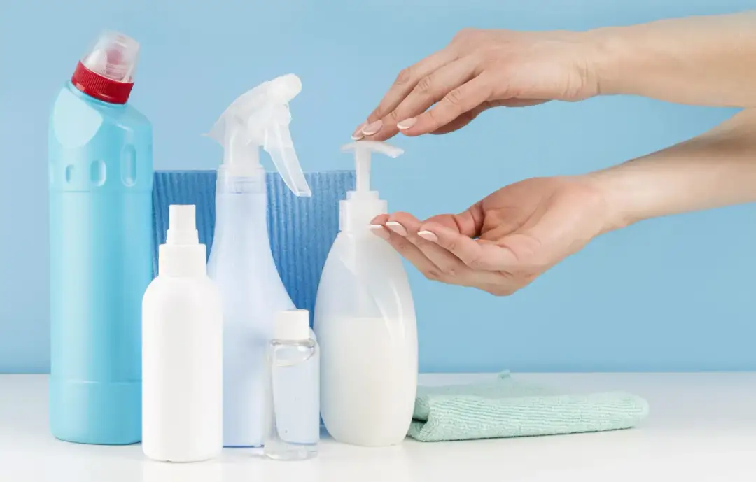 Wybór profesjonalisty – 5 kluczowych pytań, które musisz zadać przed podpisaniem umowy z hurtownią chemiczną