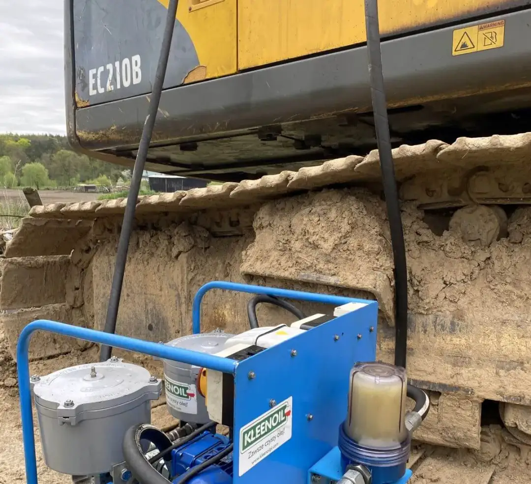 Co ile motogodzin wymiana oleju w koparce - uniknij kosztownych błędów