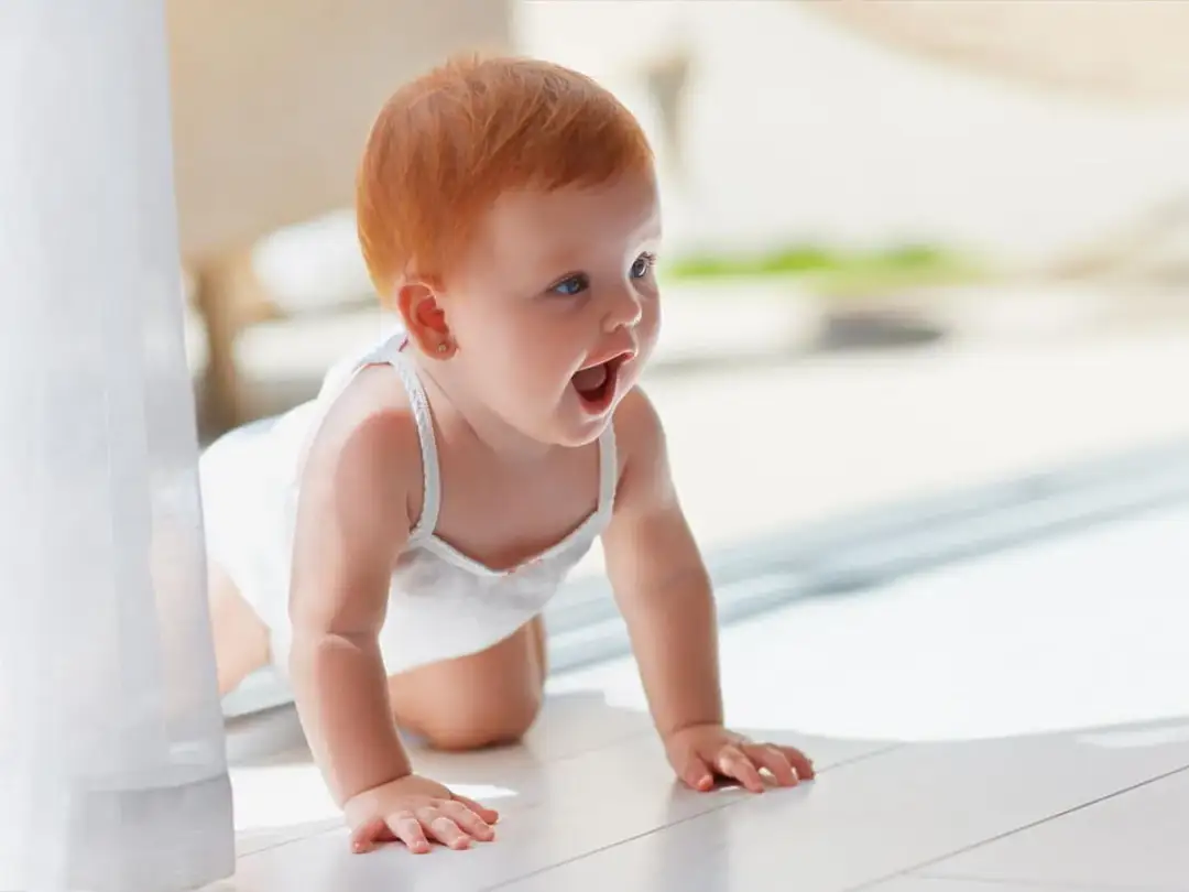 Kiedy dziecko chodzi? Dowiedz się, co wpływa na rozwój malucha