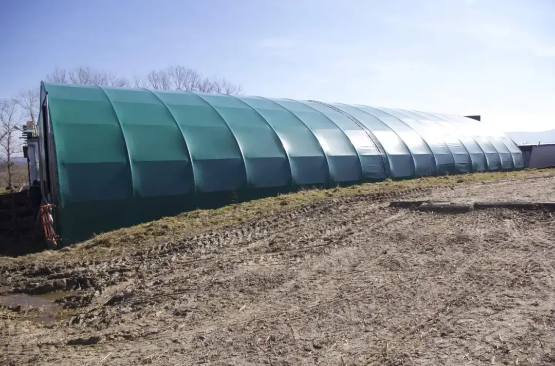 Czy namiot jest obiektem budowlanym? Kluczowe informacje prawne na ten temat