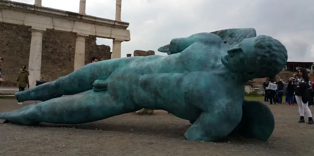 Igor Mitoraj w Pompejach: rzeźby, które zmieniają spojrzenie na historię