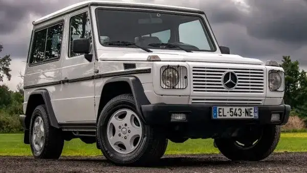 Mercedes Gelenda 95: Kultowy Luksusowy Terenowiec Klasy G