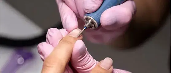 Frez do wygładzania skórek: wybierz najlepsze narzędzia do manicure