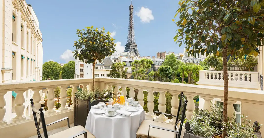 Ile trwa lot z Warszawy na Malediwy? Sprawdź, co wpływa na czas podróży