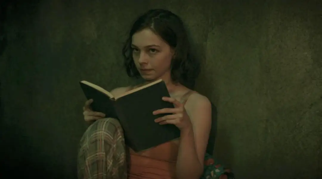 Girl in the basement: mroczna opowieść o przetrwaniu